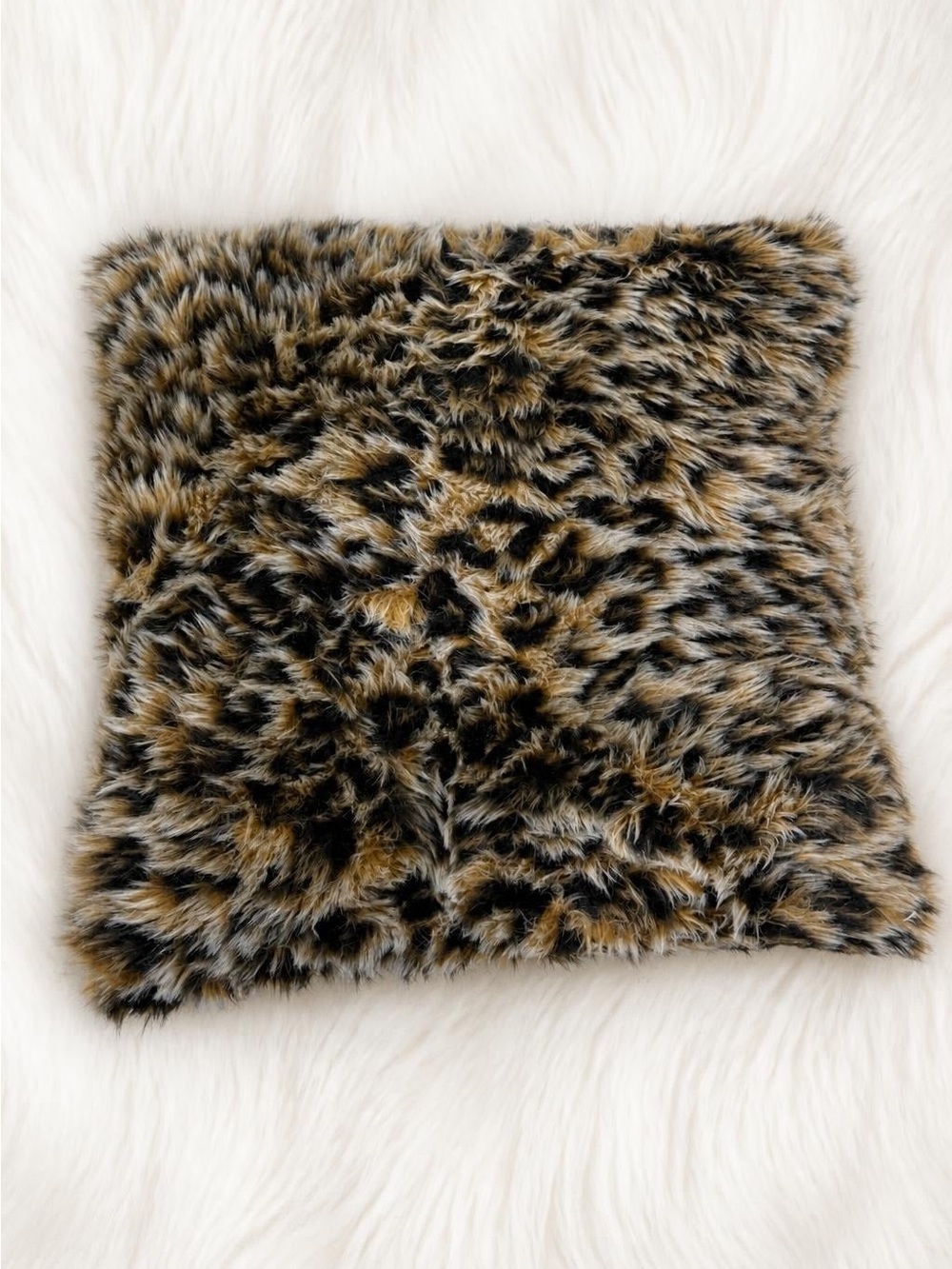 Luxury Faux Fur Leopard Throw Pillow | Plush Decorative Accent Cushion 16.5”